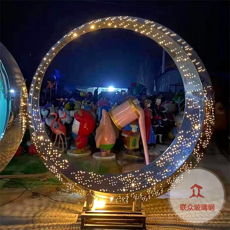 不銹鋼雕塑定制發光商業街戶外大型卡通擺件網紅幾何熊切面裝飾品