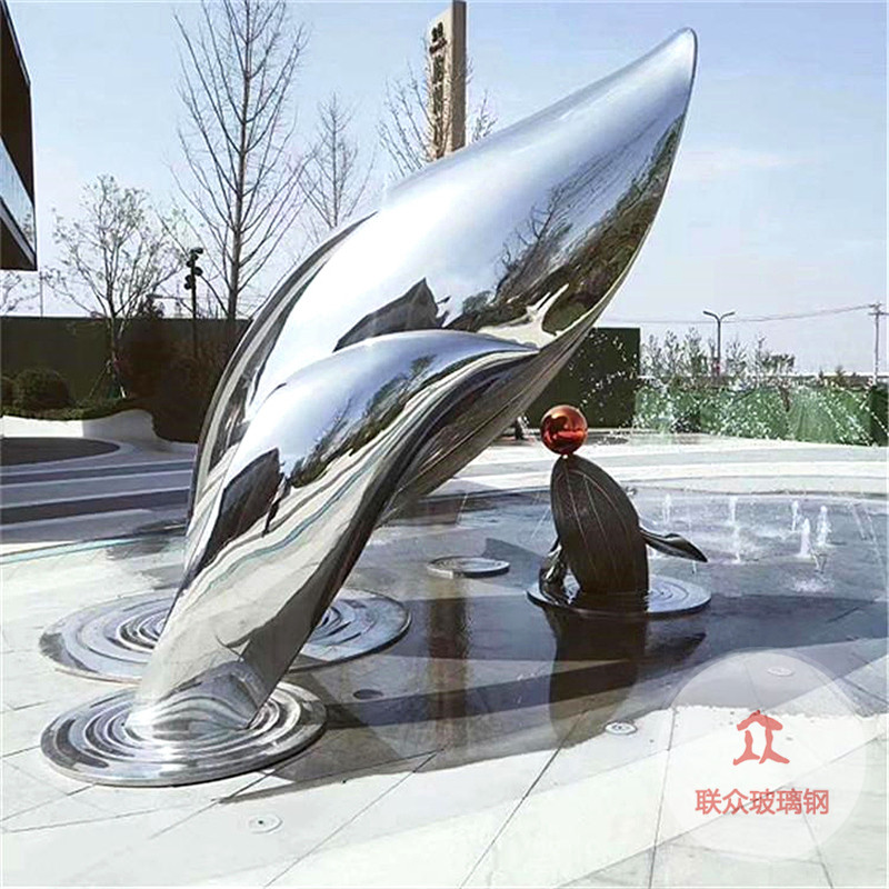 大型不銹鋼雕塑定制鏡面拉絲校園廣場月亮圓環金屬創意戶外擺件
