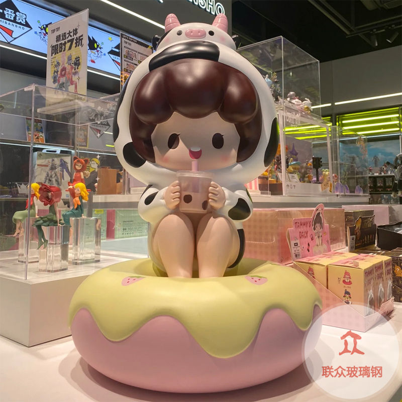 玻璃鋼雕塑定制大型戶外商場美陳門口卡通人物定做網紅公仔鹿擺件