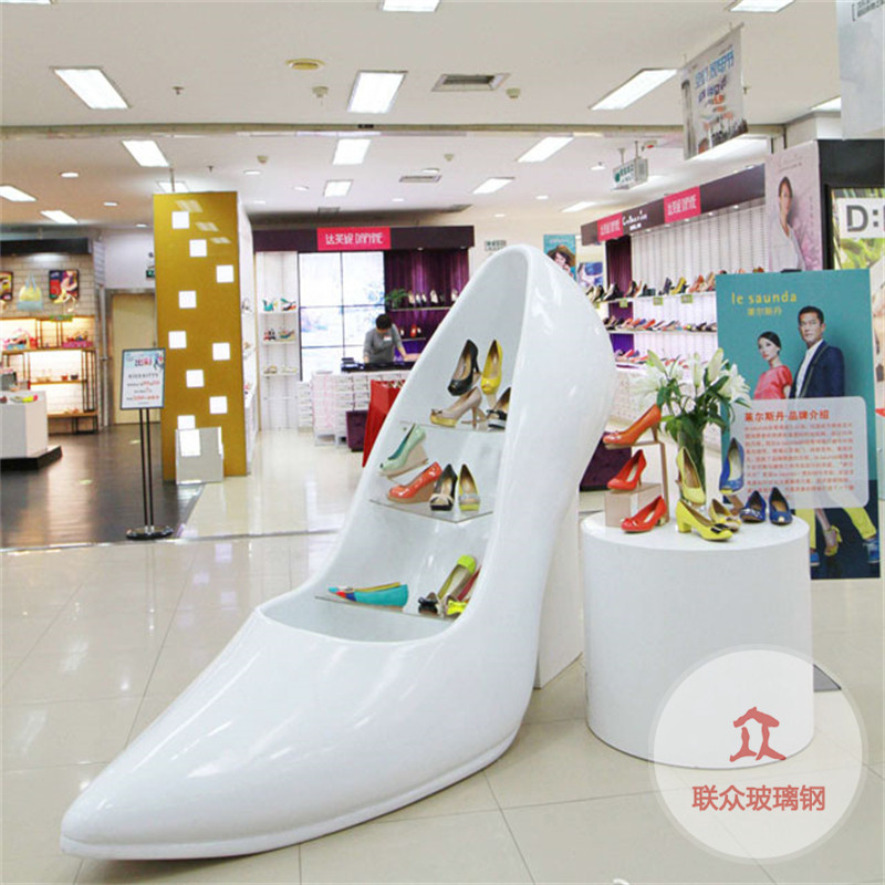 網紅打卡奶茶店裝飾布朗熊可妮兔雕塑大型公園咖啡店商場美陳擺件